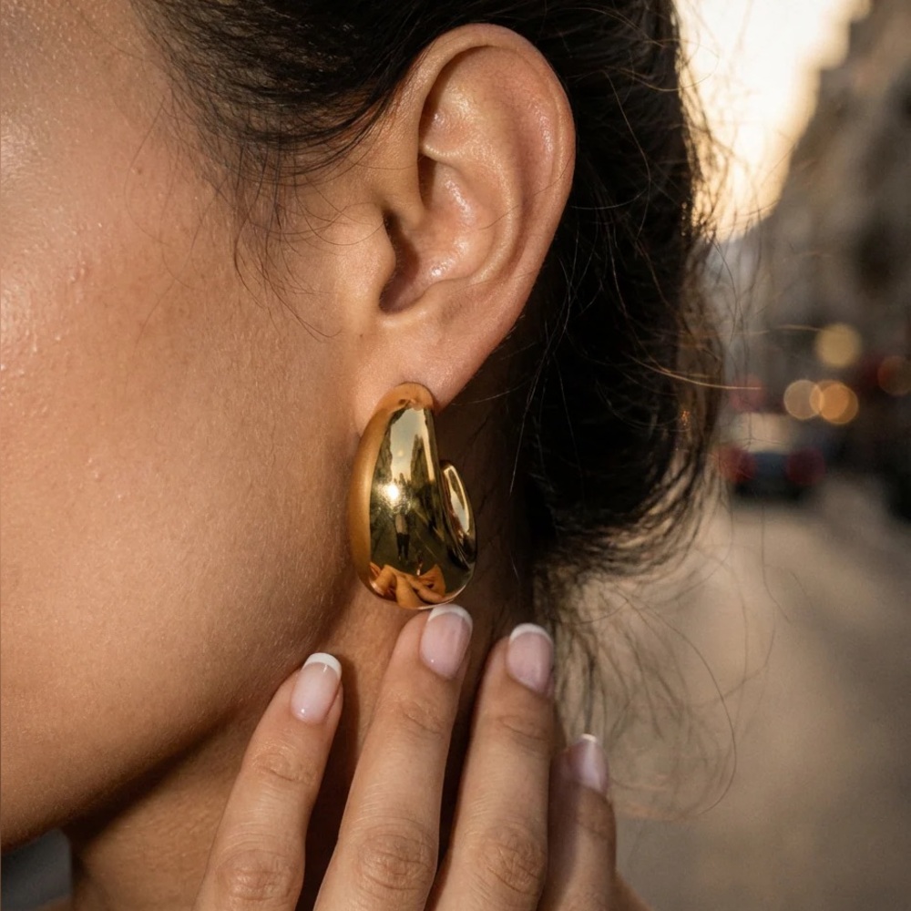 Chunky 18K Gold Plated Cashew Hoop Earrings